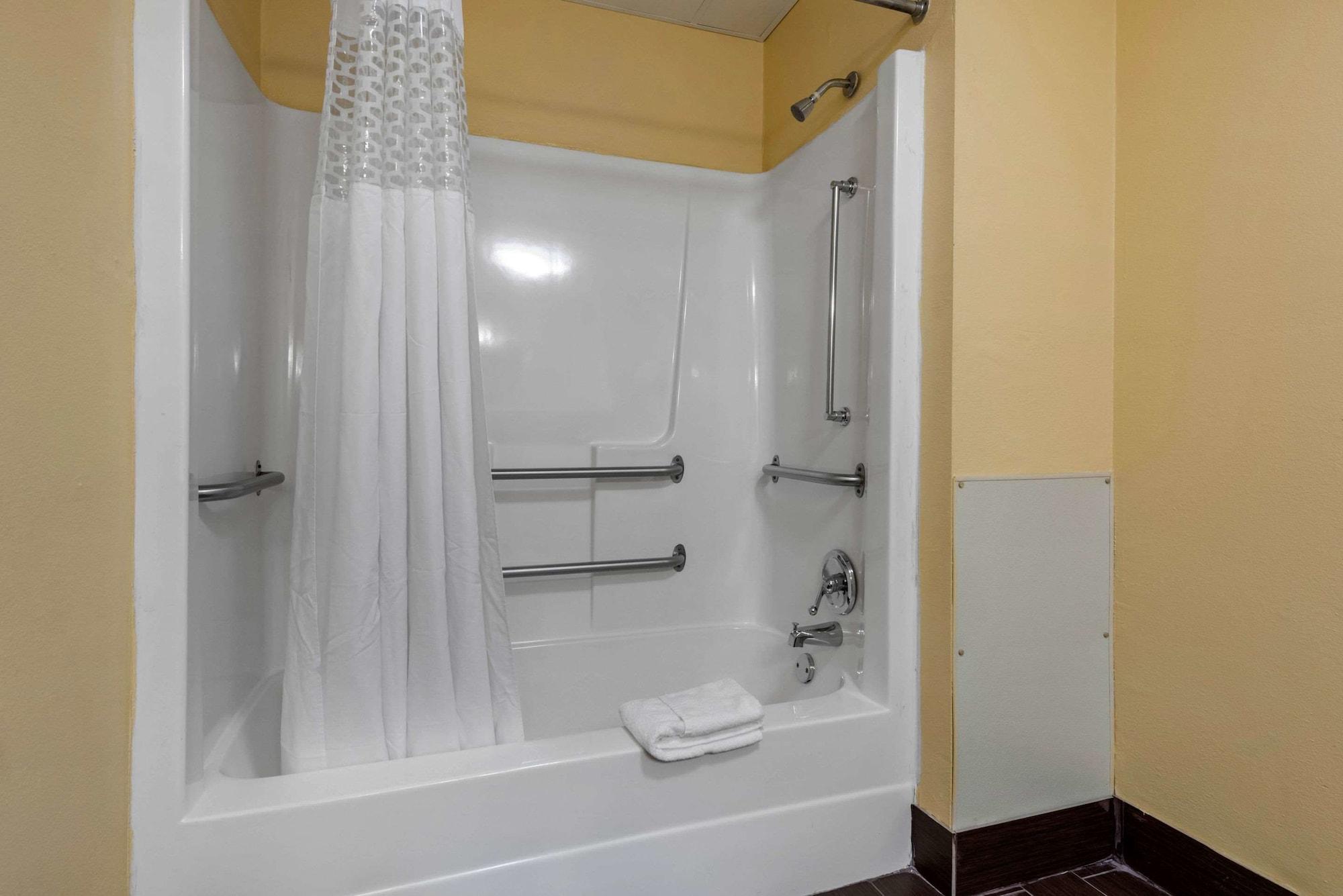 Econo Lodge Lexington Bagian luar foto