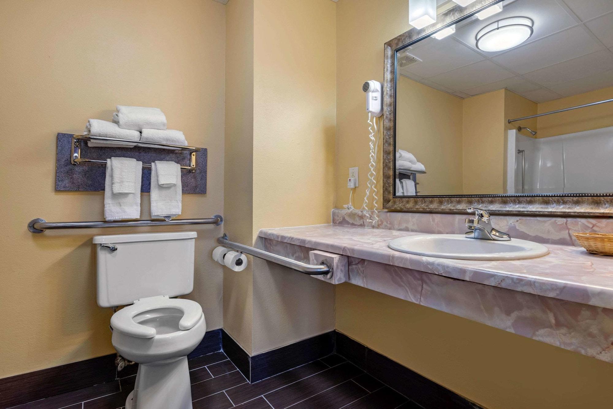 Econo Lodge Lexington Bagian luar foto
