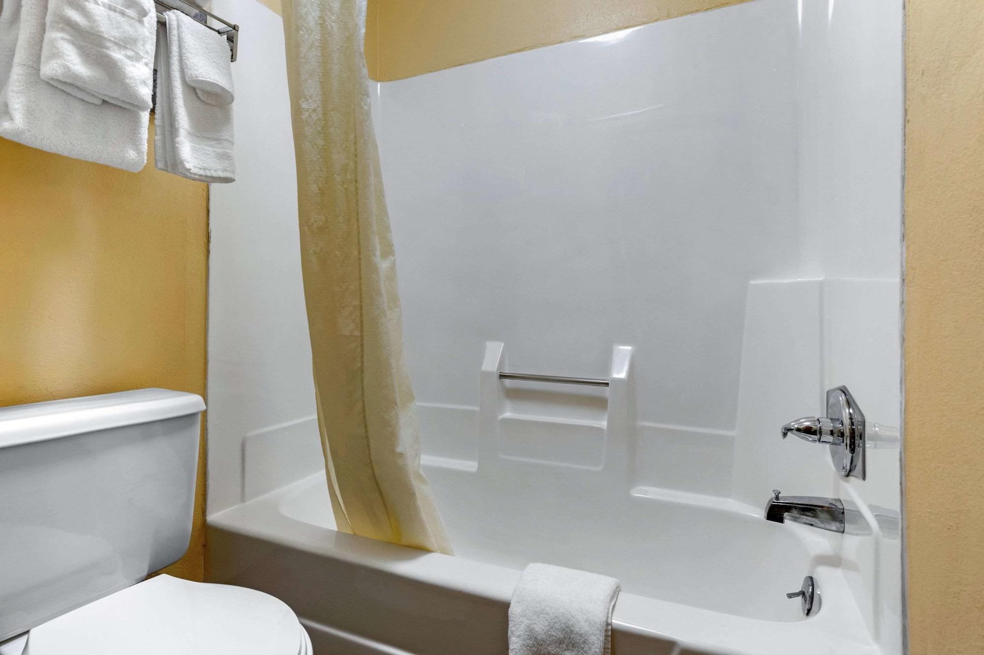 Econo Lodge Lexington Bagian luar foto