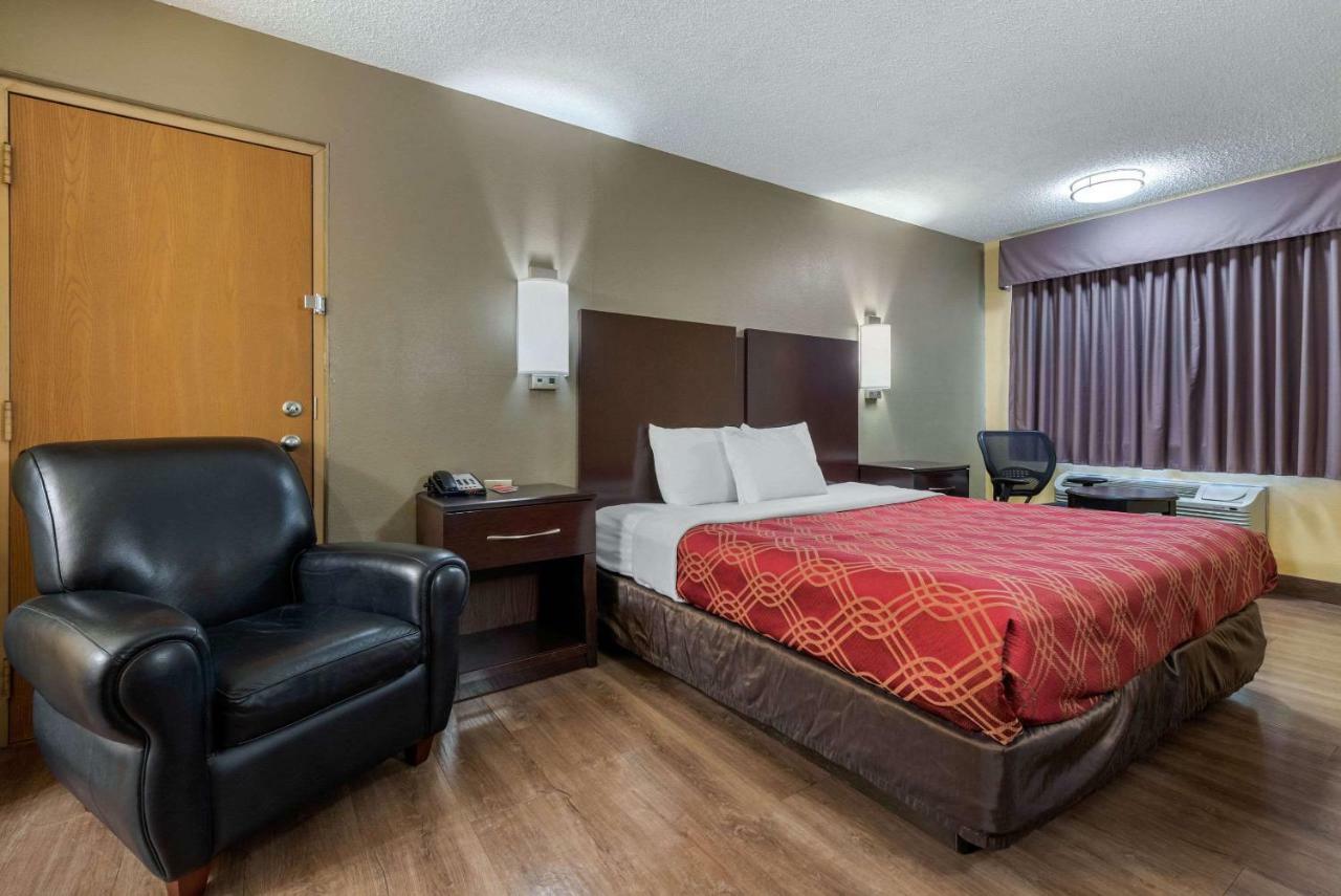 Econo Lodge Lexington Bagian luar foto