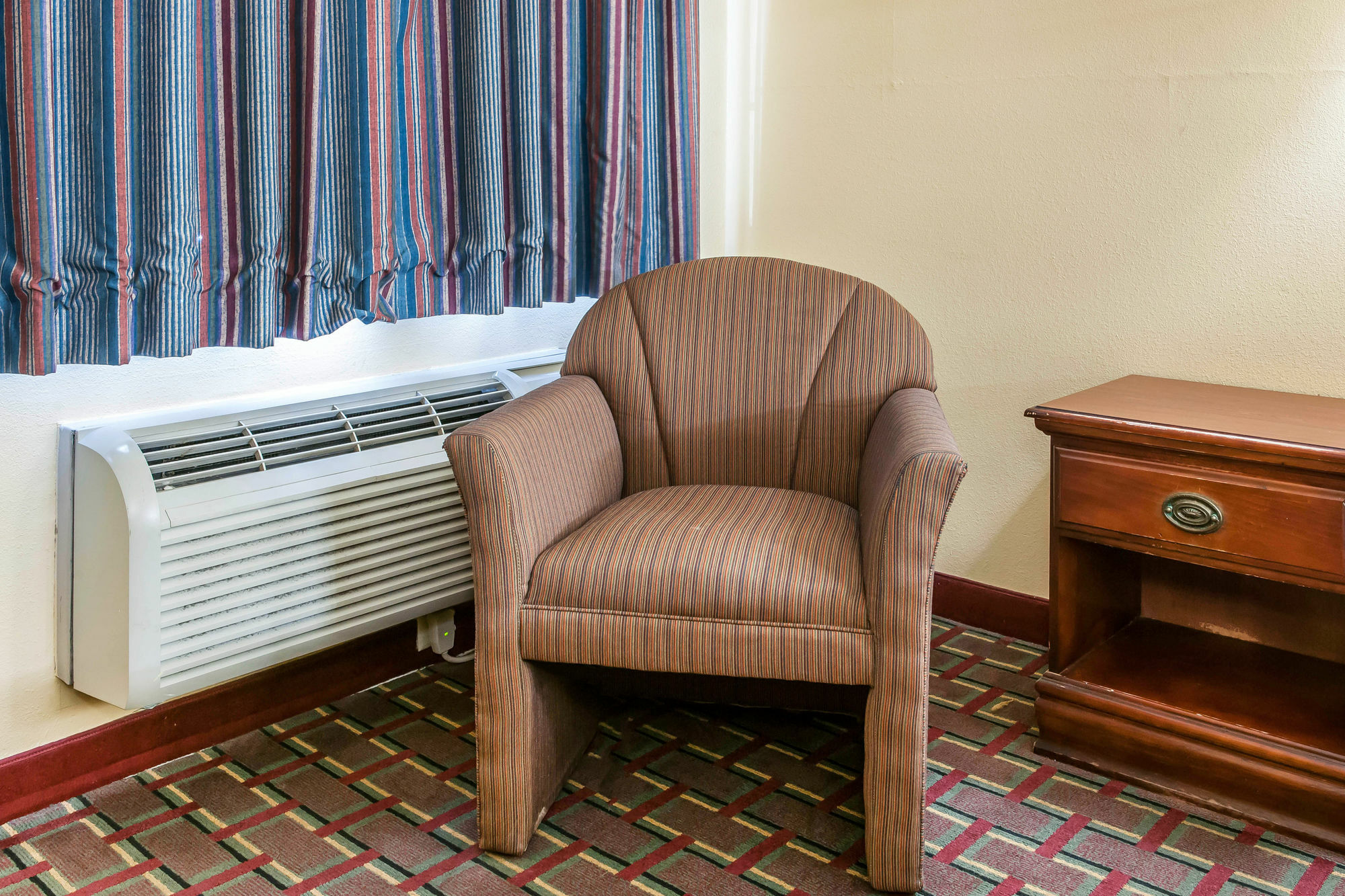 Econo Lodge Lexington Bagian luar foto